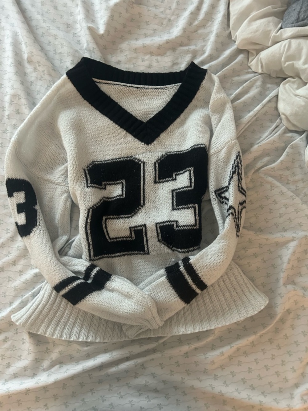 V-Neck Women’s Knit Sweater with Number 23 - White and Black